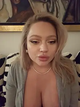 misstitmouseofficial online show from February 5, 6:44 pm