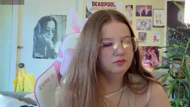 Sienna-Cow online show from October 19, 12:29 pm