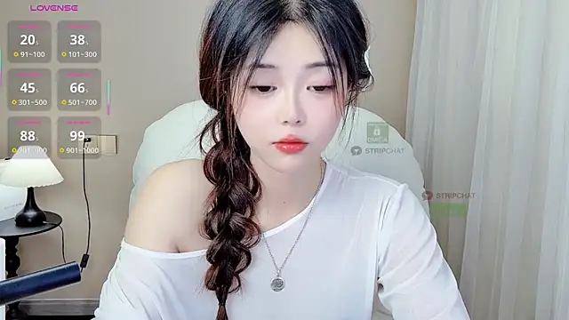 CeeKie online show from October 11, 12:30 pm