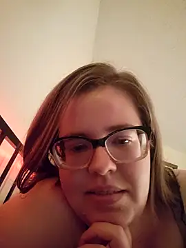 VeiledMuse online show from April 20, 2:25 am