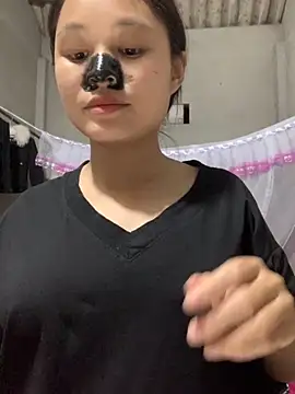 NhuFox online show from October 8, 1:37 pm