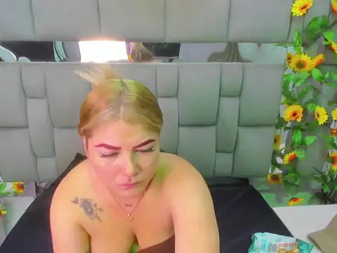 JuliettaRousse69 online show from March 9, 7:39 pm