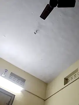 yelmaji91 online show from November 28, 3:09 am