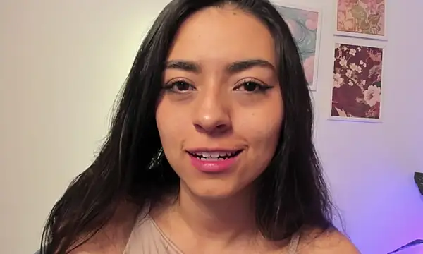 canelleGarces online show from December 22, 2:26 am