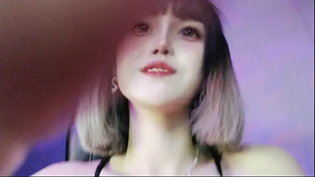 twlilybae online show from July 3, 1:50 pm
