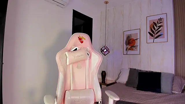 Ayleen Dunkan online show from October 16, 12:41 pm