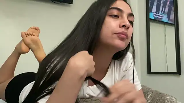  HANNA BARKER online show from October 21, 4:11 pm