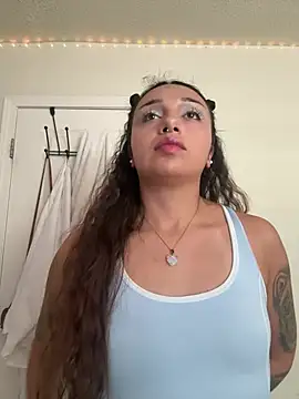 CharmingMaddie online show from July 22, 8:32 pm
