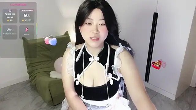 Emmaq996 online show from September 15, 2:31 am