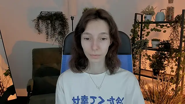 EmmanuellBrown online show from April 18, 1:08 am