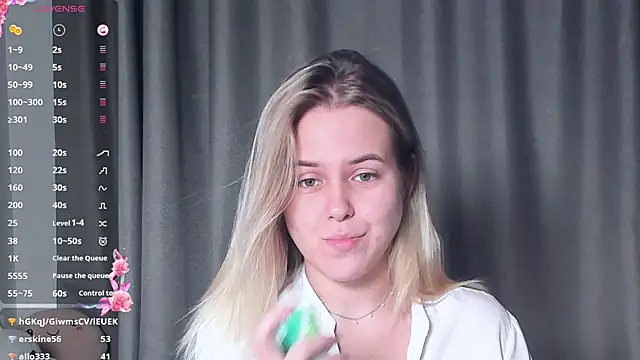 AngelAnty online show from October 24, 4:14 pm