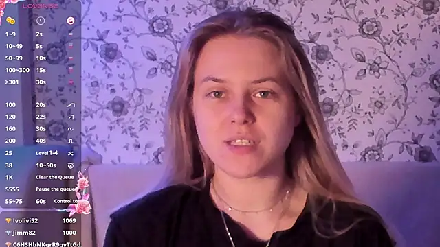 AngelAnty online show from December 19, 2:20 pm