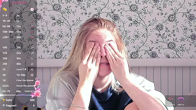 AngelAnty online show from April 10, 2:23 pm