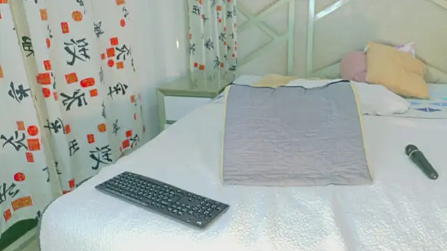 RoseMariee  online show from March 26, 1:46 pm