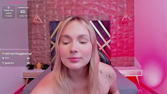 Emmaa white  online show from February 5, 5:38 pm