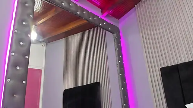 Sex samantha online show from November 15, 1:23 pm