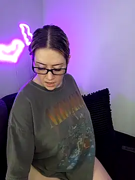 HarleyDemon666 online show from February 10, 8:12 pm