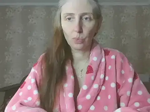 CandiCole online show from April 15, 7:31 am