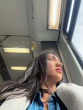 Ninabigtitied online show from November 12, 12:14 pm