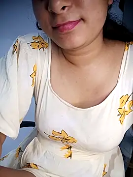 hotty-nisha online show from September 18, 3:54 pm