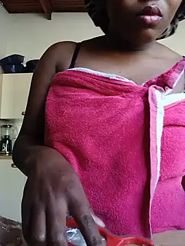 SweetHoney21  online show from July 1, 12:37 pm