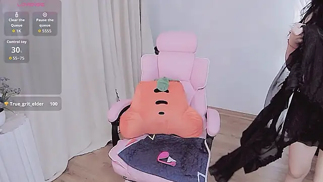 Miu-999 online show from September 18, 8:24 am