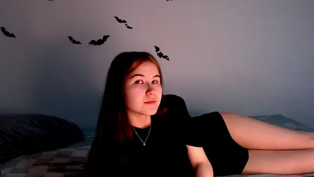 litle owl online show from October 23, 3:40 pm