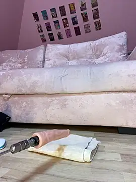 Rinamay  online show from February 4, 11:52 pm