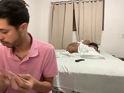 ClaraCacheada online show from October 19, 4:25 am