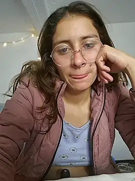 aytanna torrez online show from December 4, 1:02 pm