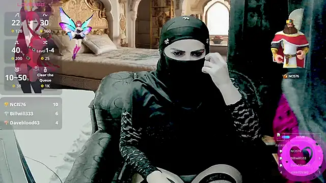 Snapshot of SultanaLayla chatting on October 2, 10:15 pm SultanaLayla online show from October 2, 10:15 pm