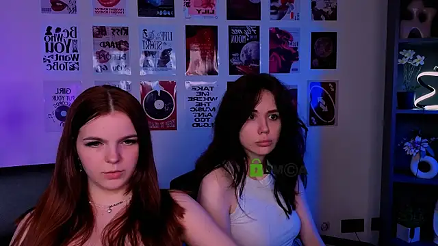 riley sanders online show from July 9, 9:28 pm