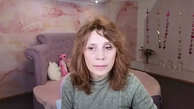 Anna Kenann online show from October 13, 7:00 am