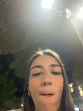 -juicy  online show from July 4, 11:55 pm