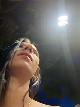 -juicy  online show from June 13, 11:35 pm