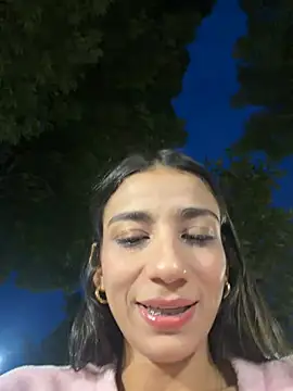 -juicy  online show from July 22, 11:39 pm