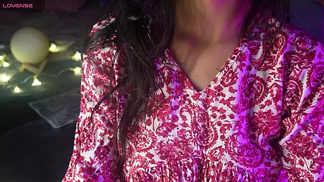 NidhiChandra online show from November 3, 11:14 am