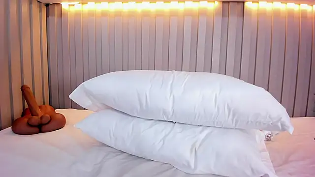 natalyWilliams online show from November 27, 1:03 pm