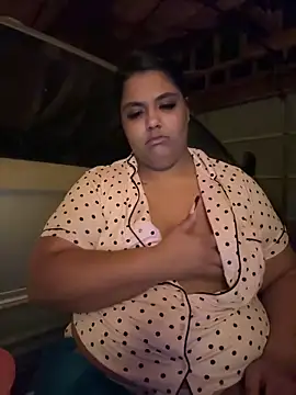 1n0nlythroat online show from October 22, 4:06 am