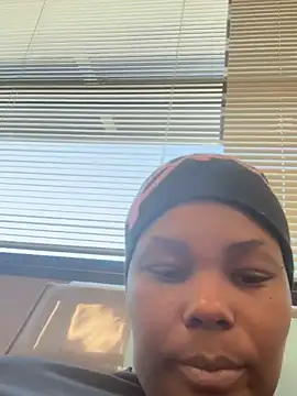 Bleuk online show from April 18, 7:51 pm