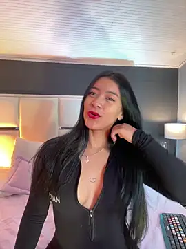 BellaFernandez   online show from November 5, 12:21 pm