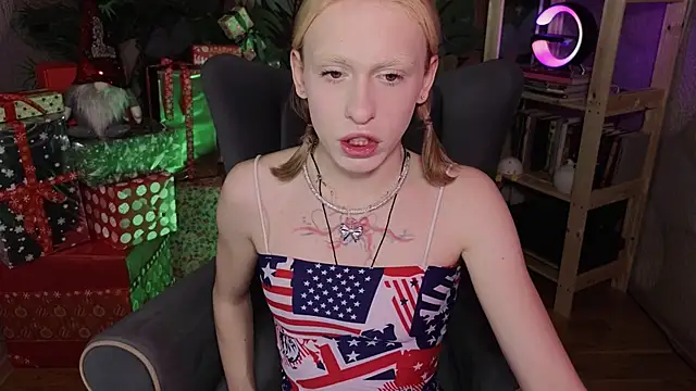 BarbieRichy online show from December 14, 5:24 am