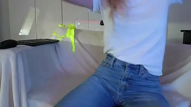 Zoe Fisher online show from July 20, 5:57 pm