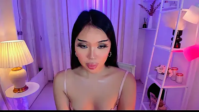 MS LUNA online show from March 5, 12:17 am