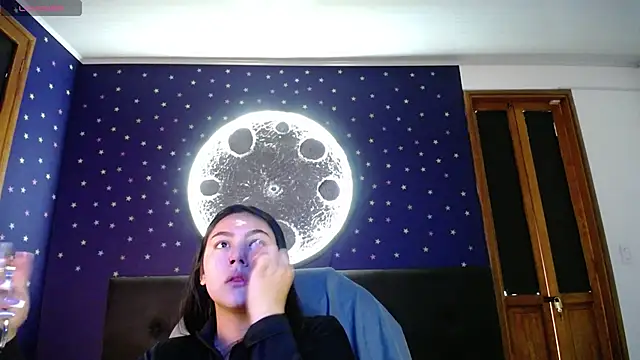 Megara 25 online show from April 6, 3:24 pm