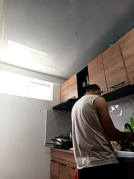 stivenlujan69 online show from February 4, 7:17 pm