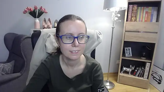 sweetxLizzy online show from November 18, 6:36 am