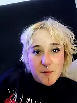 mistresscrowley666 online show from April 7, 1:07 am