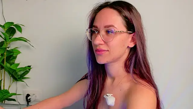 EvaBllake online show from March 28, 8:36 am