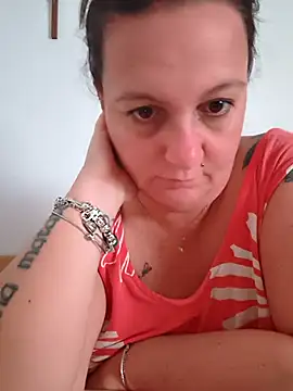 LaReginaNera online show from April 13, 7:58 pm